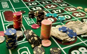 Visual casino games seperti blackjack dan roulette disediakan dengan keseruan live casino nyata